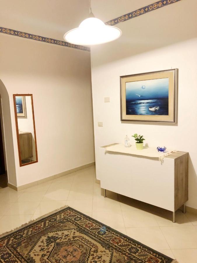 Apartment For 2 In Catania, B&B Le Voci Del Mercato Exterior photo